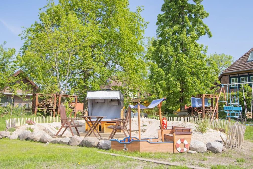 Ferienwohnungen Fehmarn Mit Parkplatz In Petersdorf Экстерьер фото